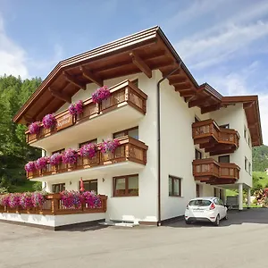 Gaestehaus Bergkristall Appartement
