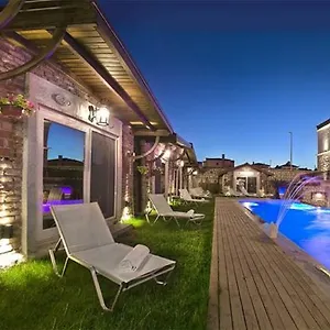 https://casa-sevilla.aegeanhotels.net